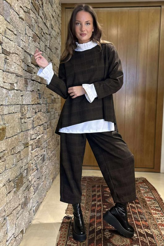 Highgrove Scuba Stretch Top Chocolate 